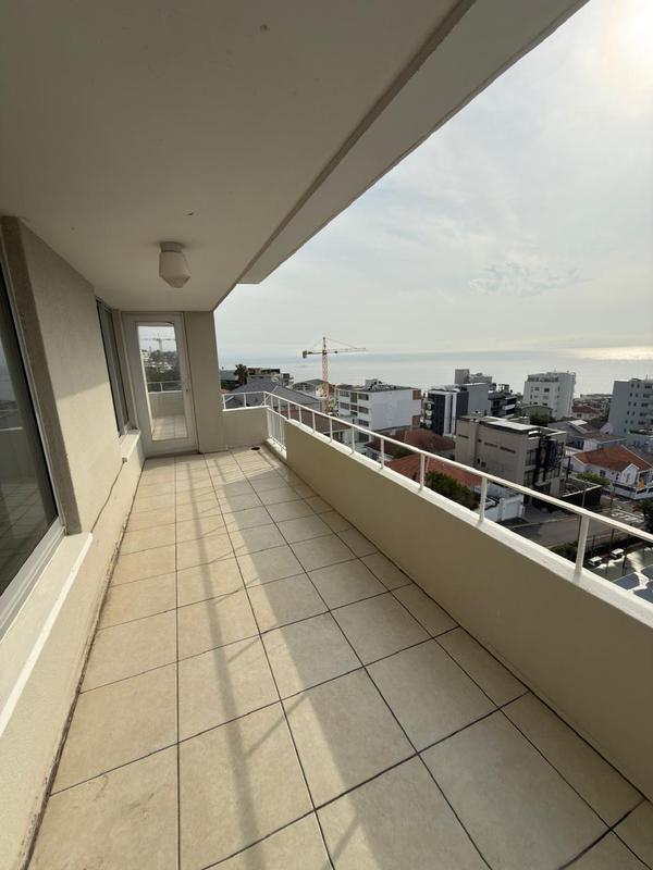 To Let 2 Bedroom Property for Rent in Bantry Bay Western Cape